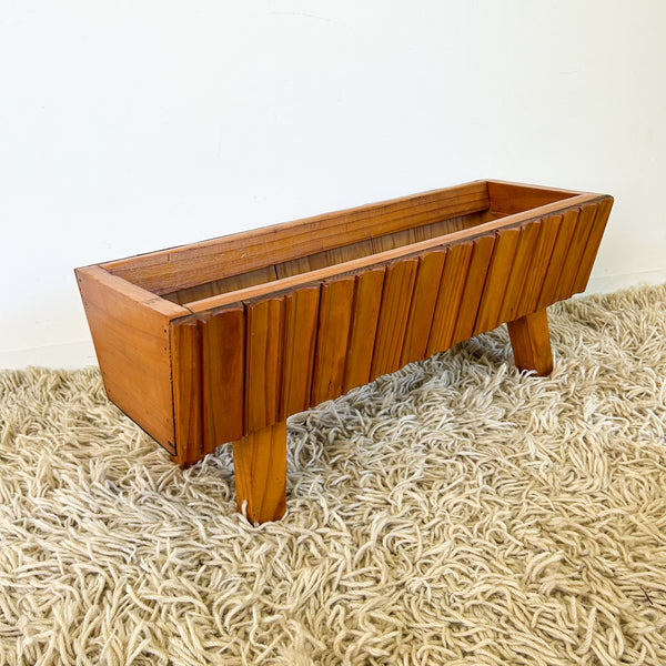 PINE PLANTER BOX