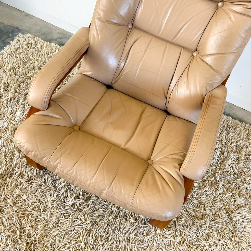 BEIGE LEATHER CANTILEVER ARMCHAIR #1