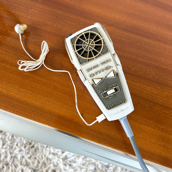 1963 KRIESLER POWER TUNE CLOCK MATIC TELEVISION