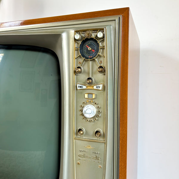 1963 KRIESLER POWER TUNE CLOCK MATIC TELEVISION