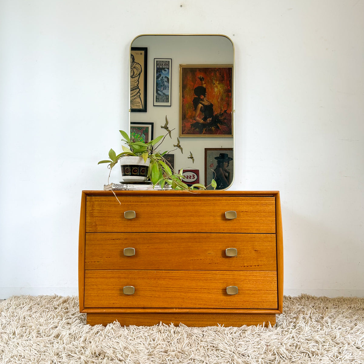 ALROB DRESSER DRAWERS WITH MIRROR