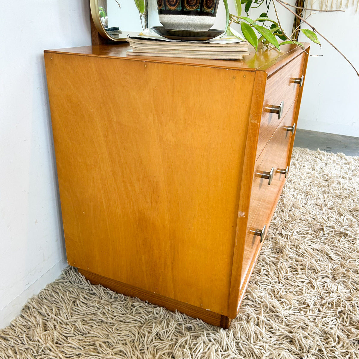 ALROB DRESSER DRAWERS WITH MIRROR