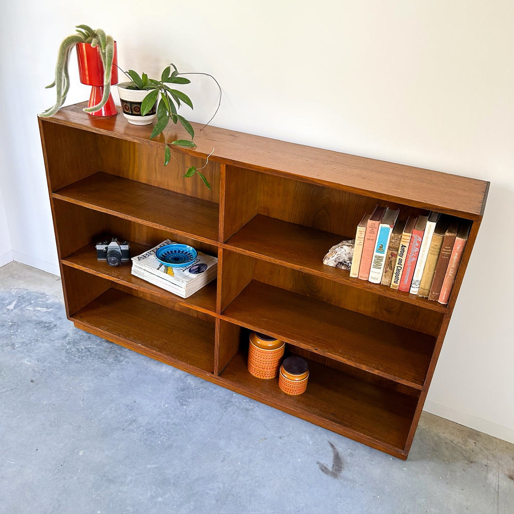 RUSTIC TIMBER BOOKCASE