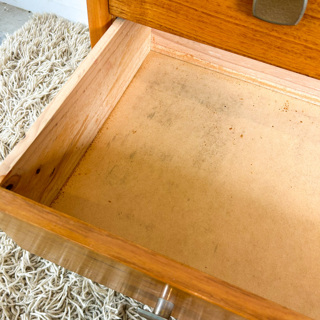 ALROB DRESSER DRAWERS WITH MIRROR