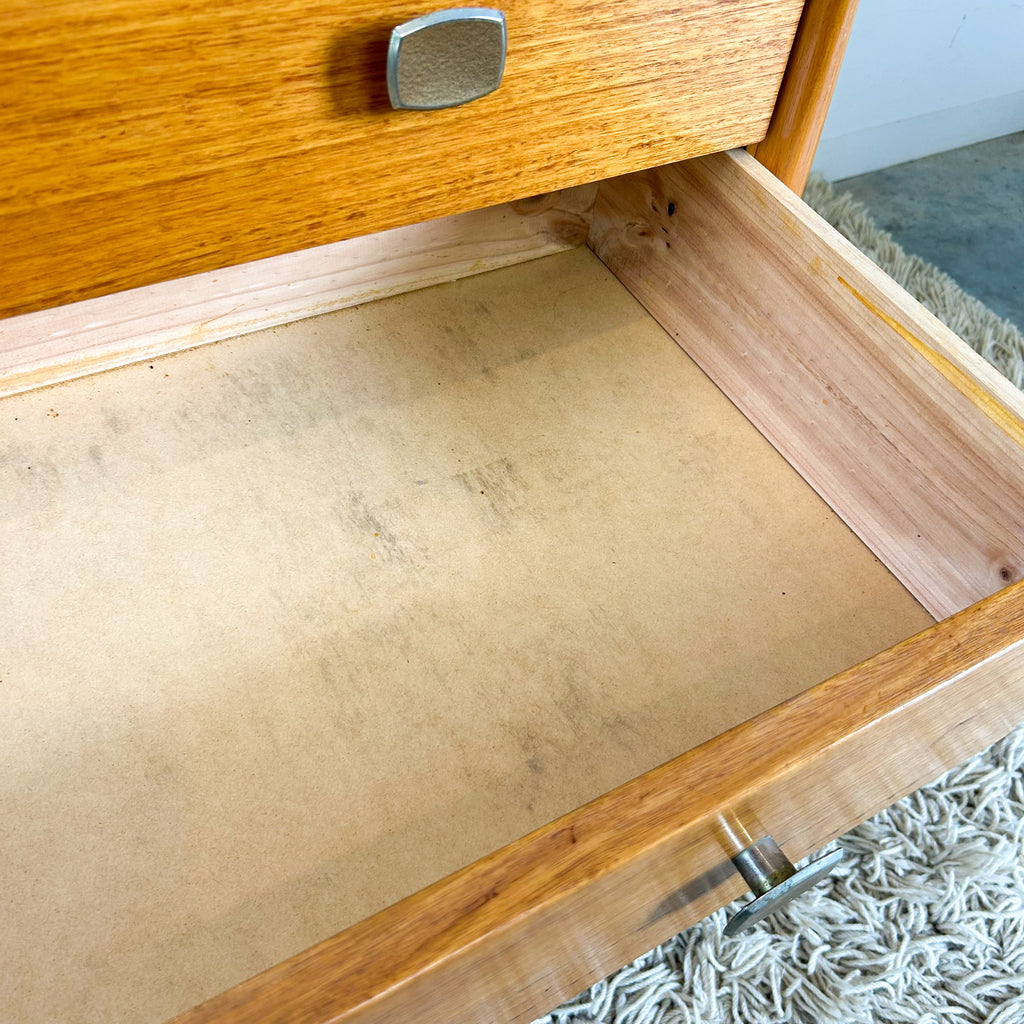 ALROB DRESSER DRAWERS WITH MIRROR