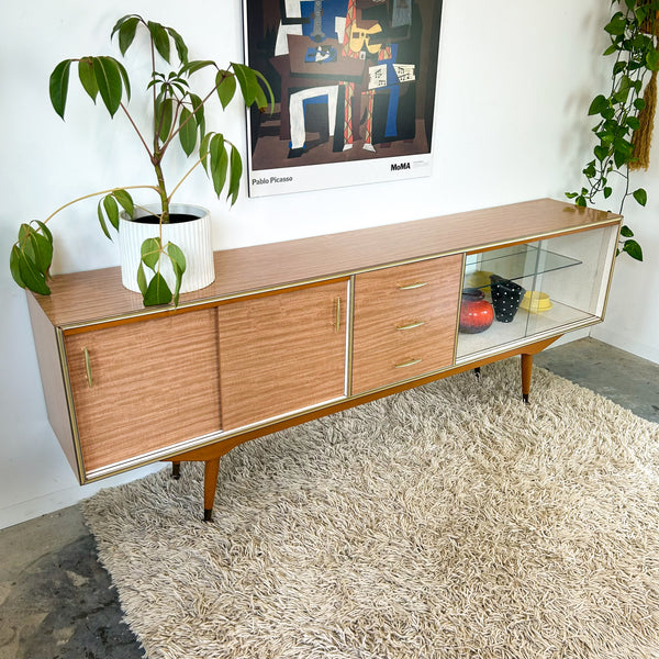LAMINATE SIDEBOARD BUFFET