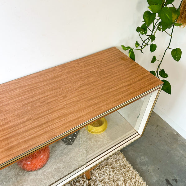 LAMINATE SIDEBOARD BUFFET