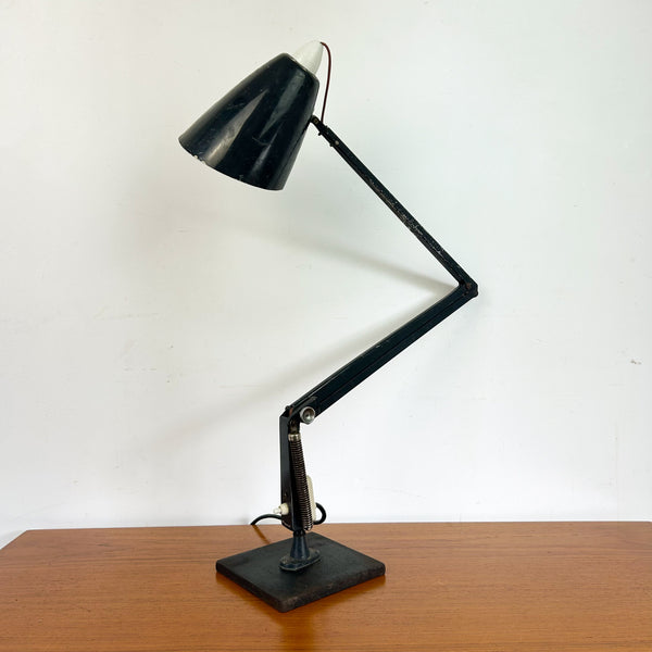 PLANET STUDIO K DESK LAMP CHARCOAL