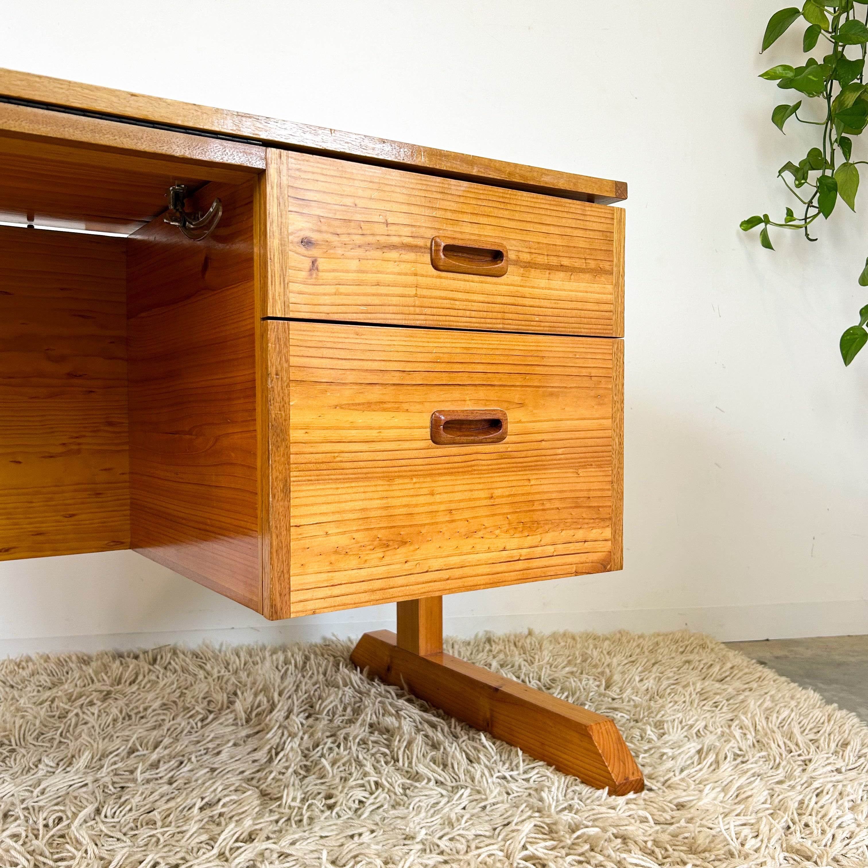 PINE PEDESTAL DESK - HEY JUDE WORKSHOP • Vintage furniture & objects Melbourne