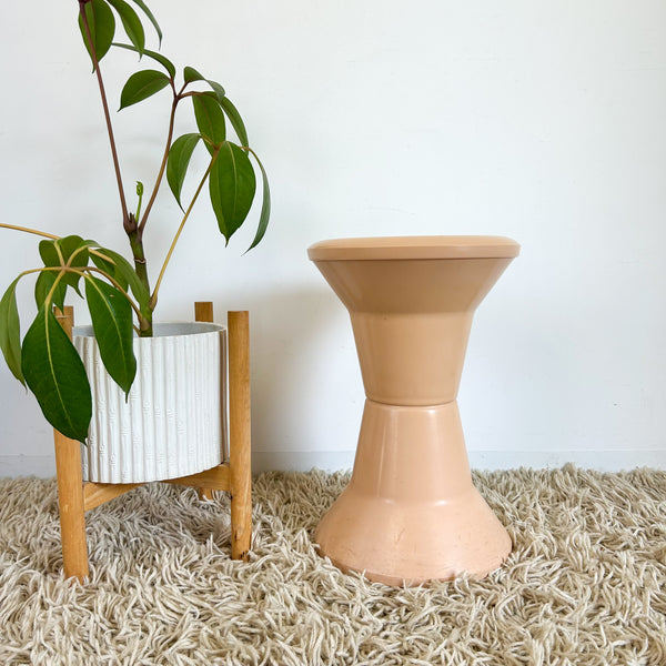 CAROMA ARCADE STOOL