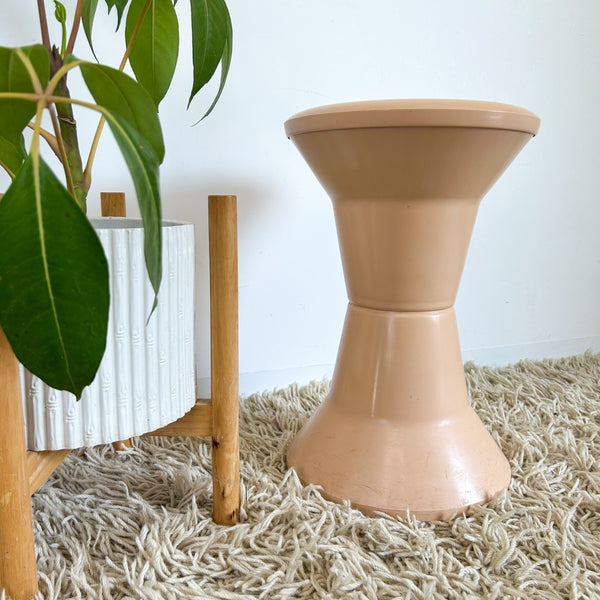CAROMA ARCADE STOOL