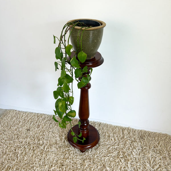 TURNED WOODEN PEDESTAL