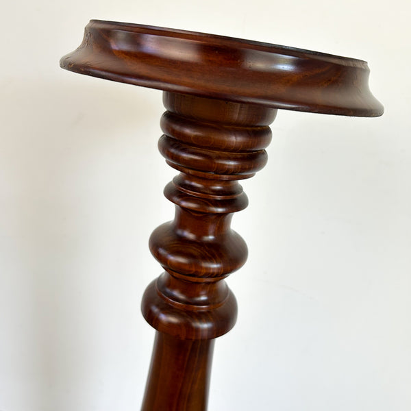 TURNED WOODEN PEDESTAL