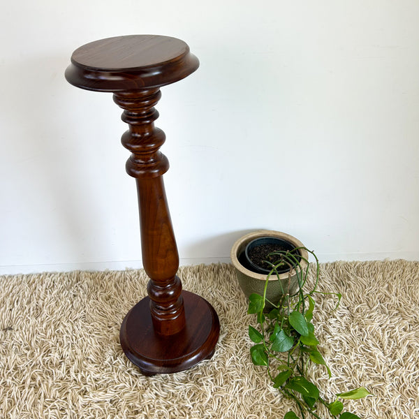 TURNED WOODEN PEDESTAL