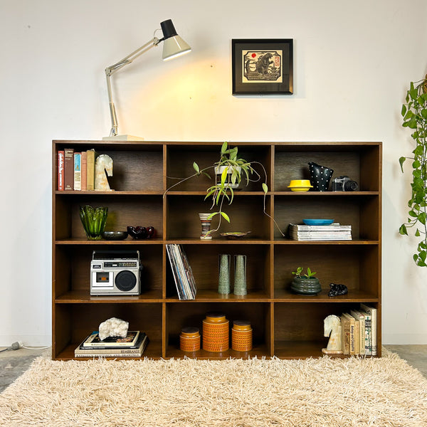 LARGE ALCOVE BOOKCASE