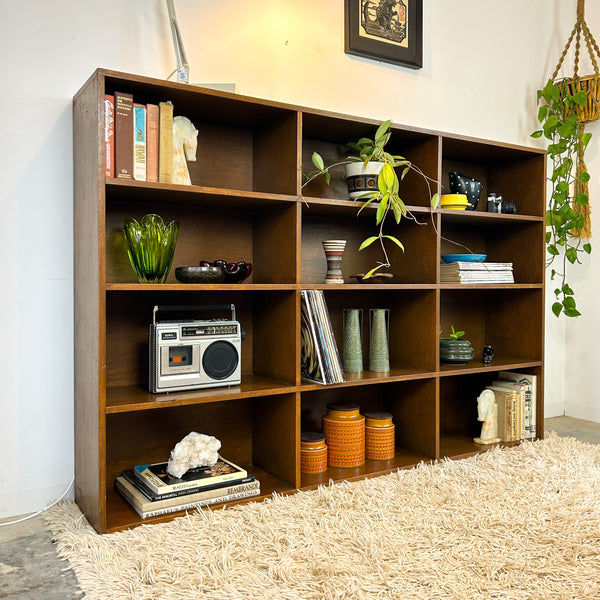 LARGE ALCOVE BOOKCASE
