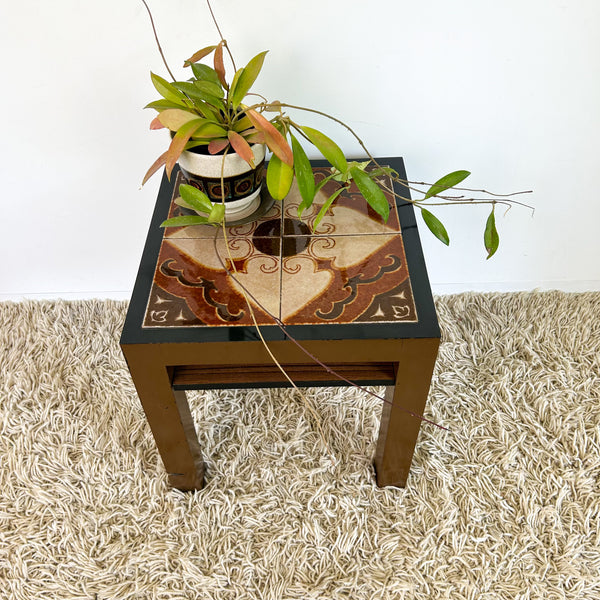 TILE TOP SIDE TABLE