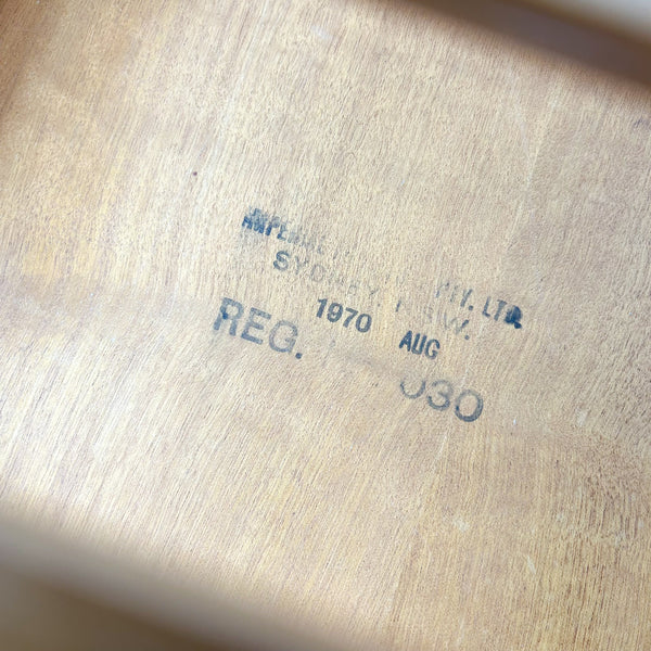 COFFEE TABLE WITH SLATTED MAGAZINE RACK