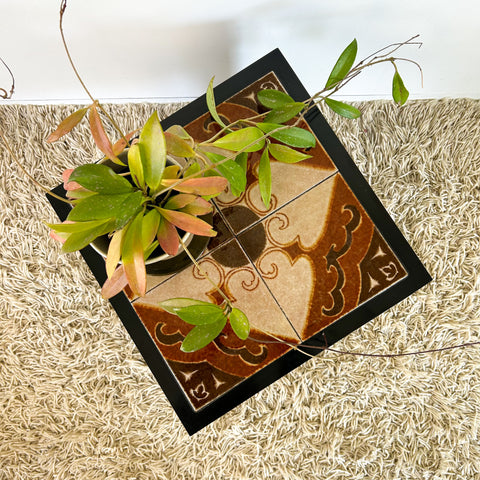 TILE TOP SIDE TABLE