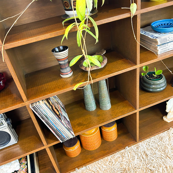 LARGE ALCOVE BOOKCASE