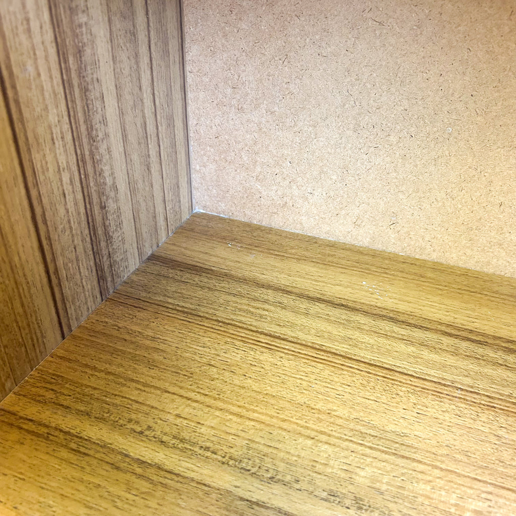 LAMINATE STEREO TROLLEY