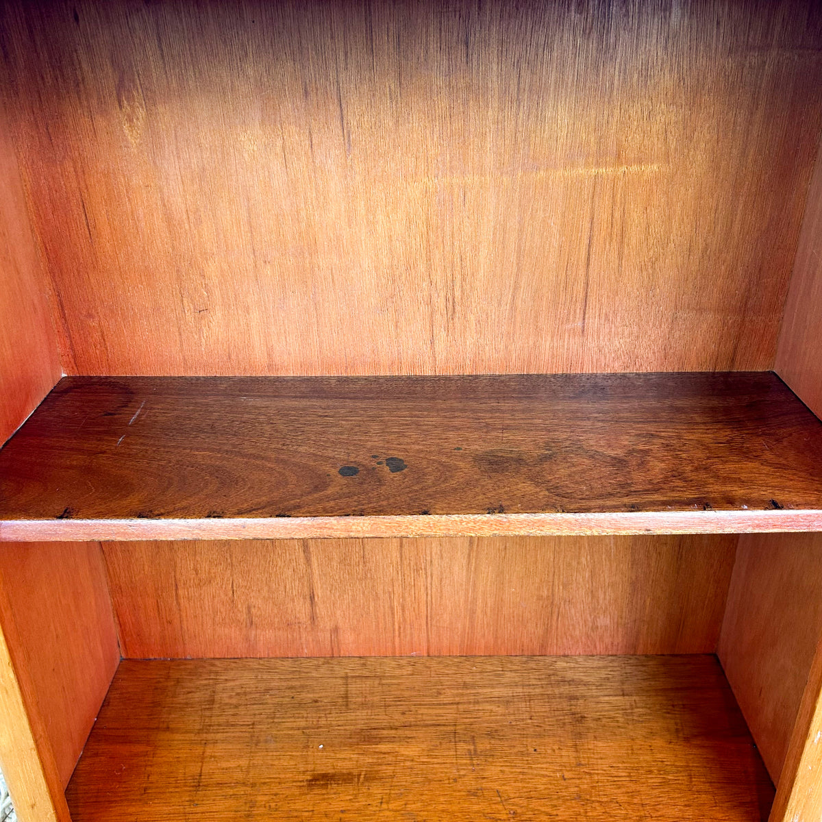 SMALL WOODEN BOOKCASE