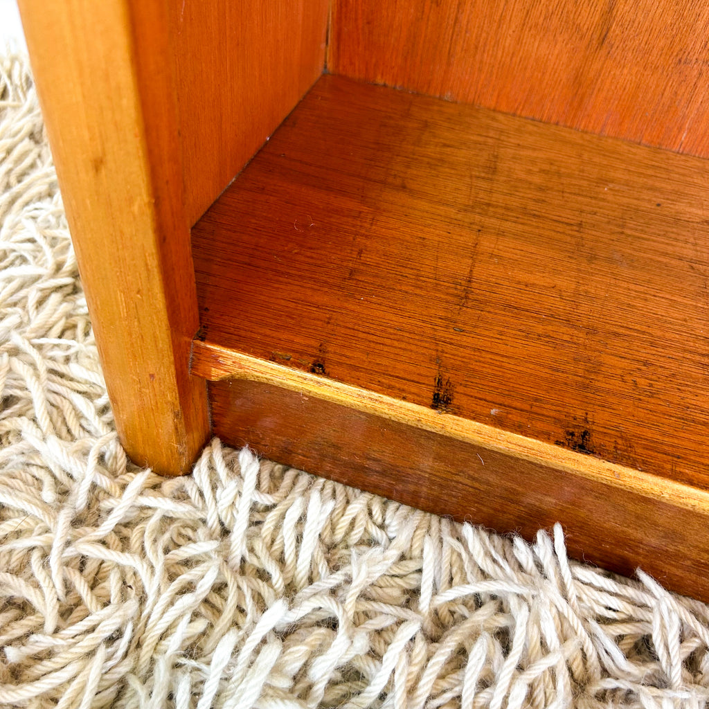 SMALL WOODEN BOOKCASE