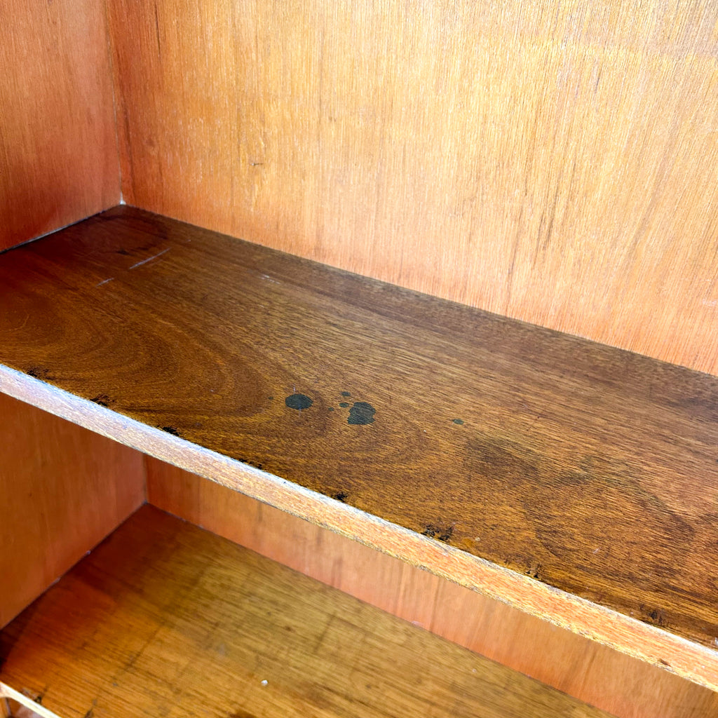 SMALL WOODEN BOOKCASE