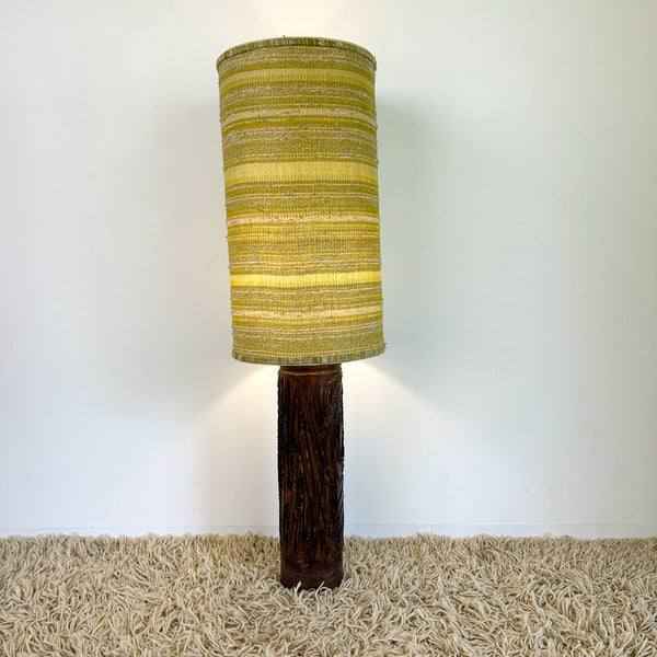 TALL POTTERY LAMP