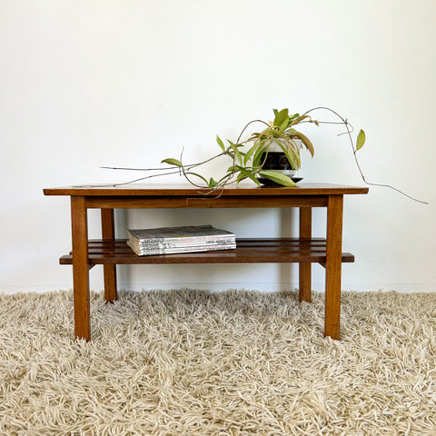 COFFEE TABLE WITH SLATTED MAGAZINE RACK