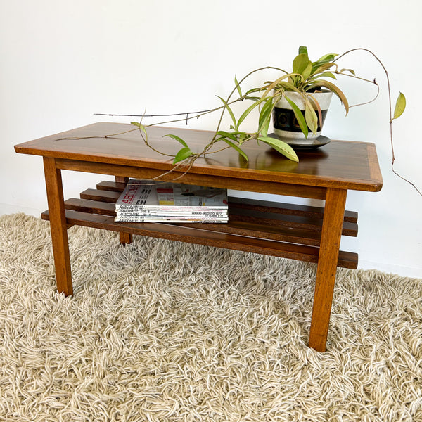 COFFEE TABLE WITH SLATTED MAGAZINE RACK