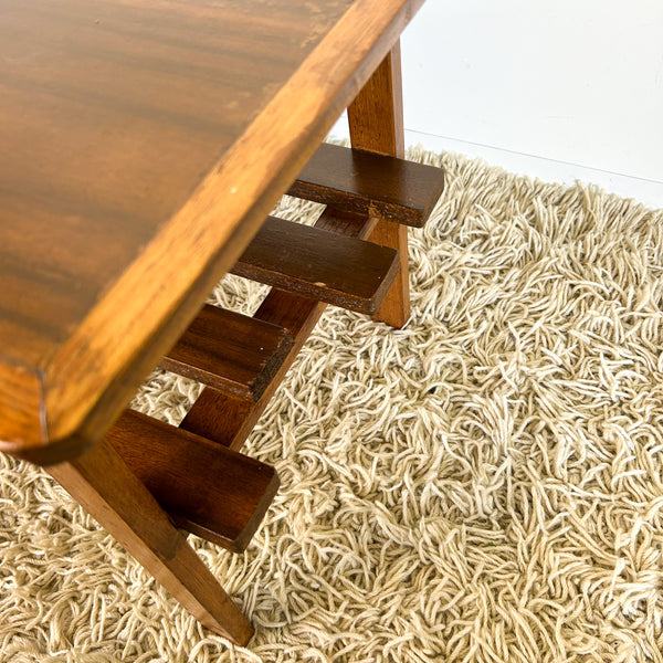 COFFEE TABLE WITH SLATTED MAGAZINE RACK