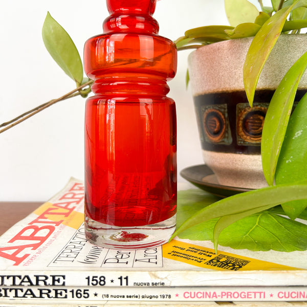RED HOOPED GLASS VASE