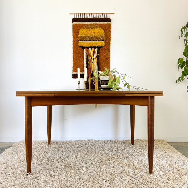 CHATLEY EXTENSION DINING TABLE