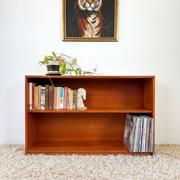 HARDWOOD BOOKCASE