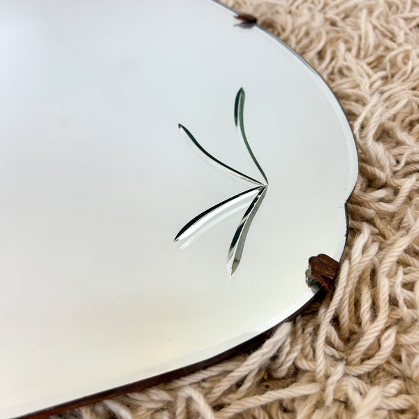 DECORATIVE WALL MIRROR