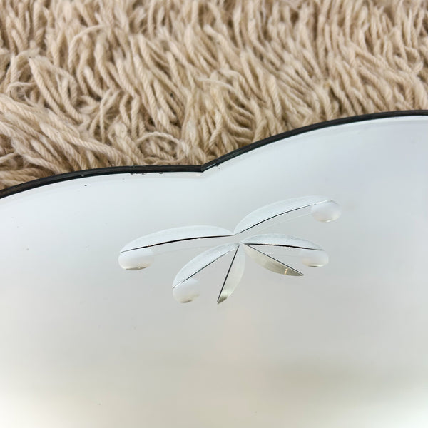 DECORATIVE WALL MIRROR