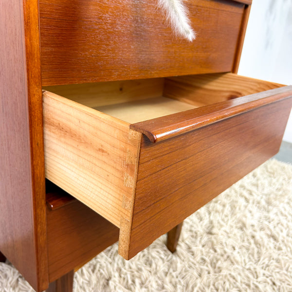 BEDSIDE DRAWERS W LIPPED HANDLES