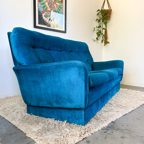 FLER THREE-SEATER VELOUR SOFA