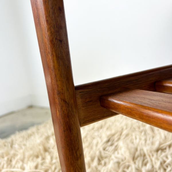 NOBLETT COFFEE TABLE WITH SLATTED MAGAZINE RACK