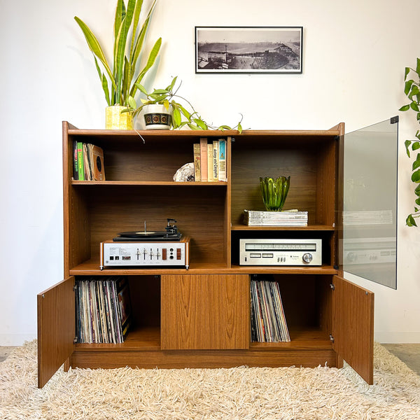 STEREO MEDIA CABINET