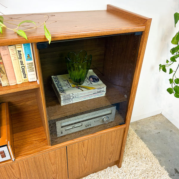 STEREO MEDIA CABINET