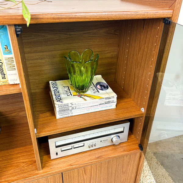STEREO MEDIA CABINET