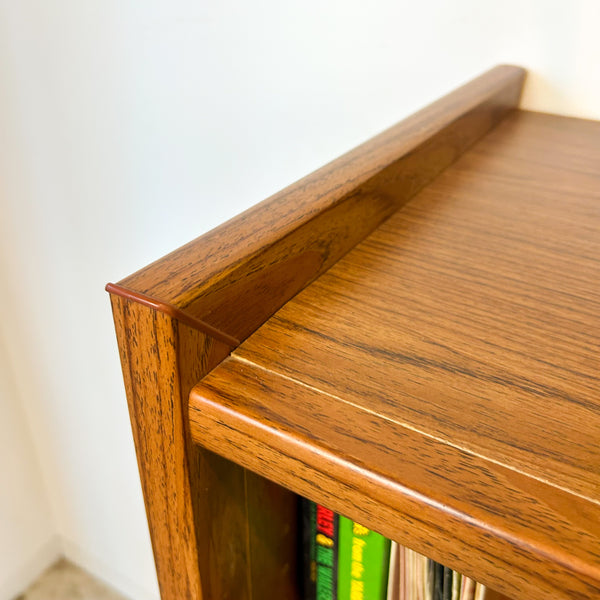 STEREO MEDIA CABINET