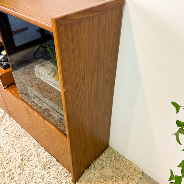 STEREO MEDIA CABINET