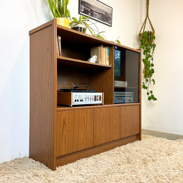 STEREO MEDIA CABINET