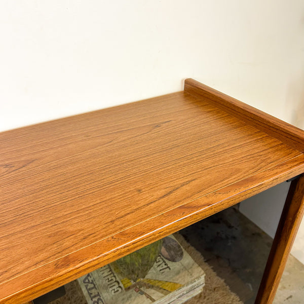 STEREO MEDIA CABINET