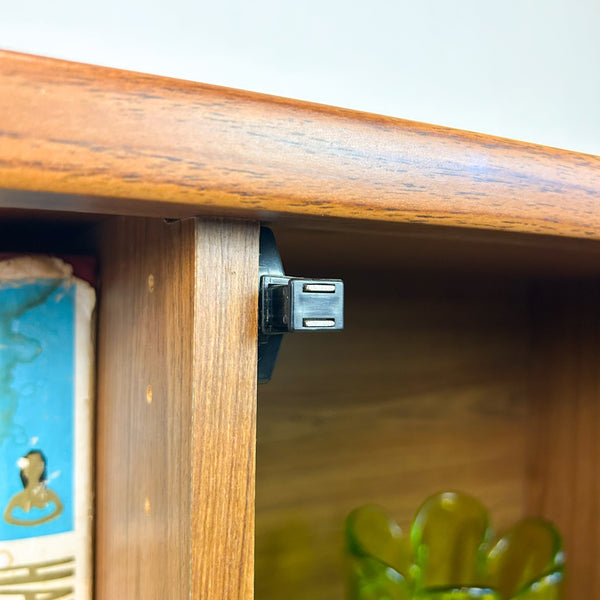 STEREO MEDIA CABINET