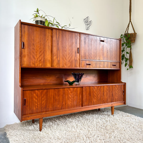 GAINSBOROUGH SIDEBOARD COCKTAIL CABINET