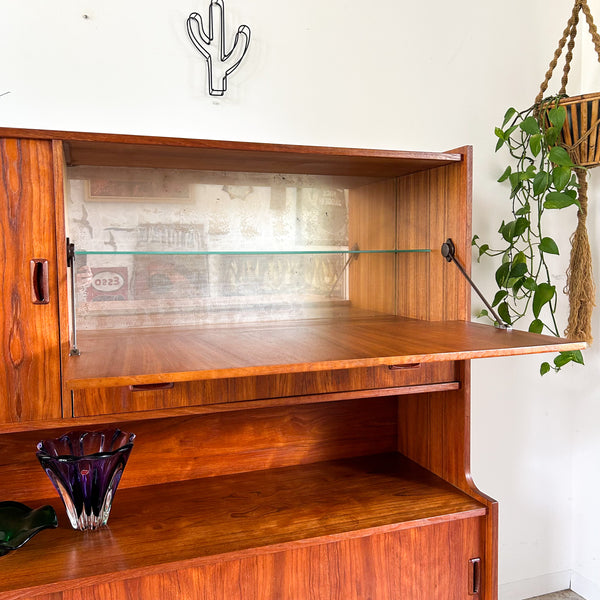 GAINSBOROUGH SIDEBOARD COCKTAIL CABINET